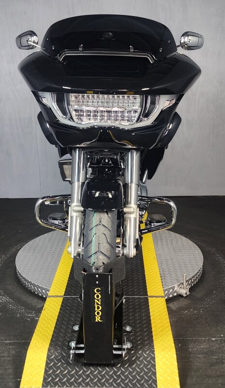 2025 Harley-Davidson Road Glide FLTRX VIVID BLACK - Photo 2