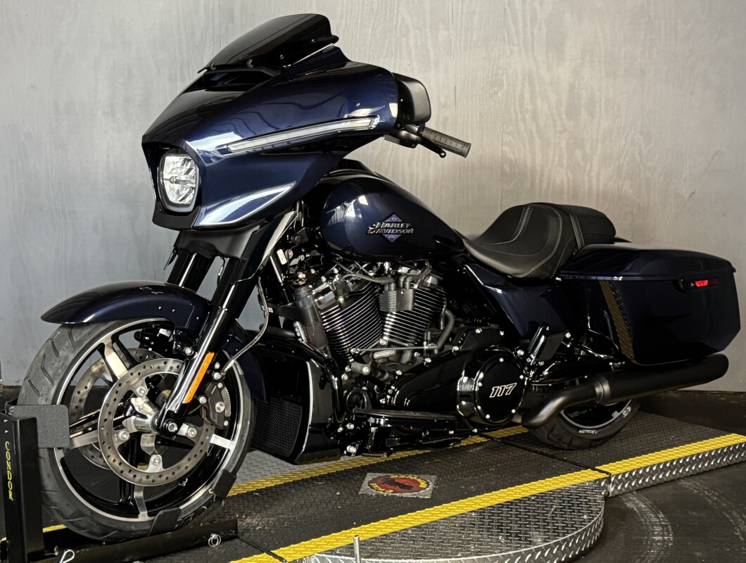 2025 Harley-Davidson Street Glide FLHX MYSTIC SHIFT - Photo 9