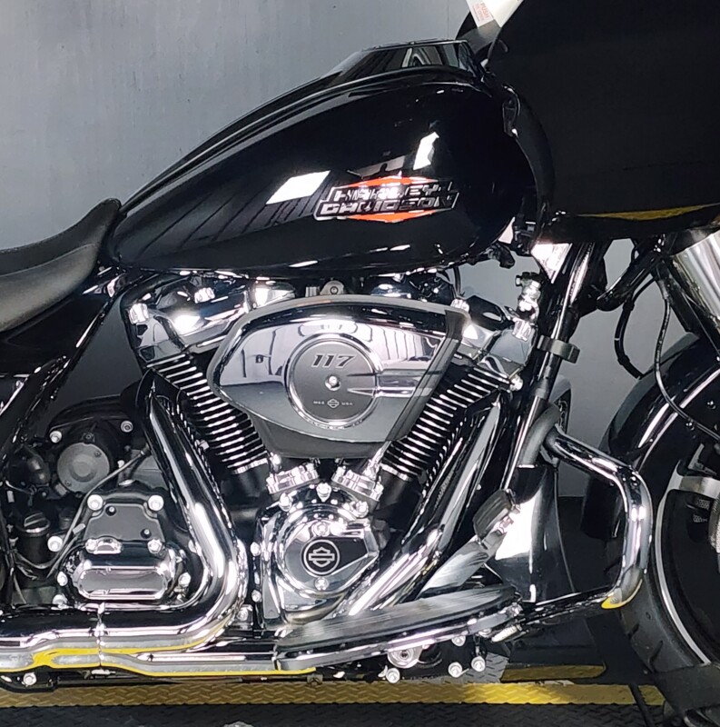 2025 Harley-Davidson Road Glide FLTRX VIVID BLACK - Photo 6