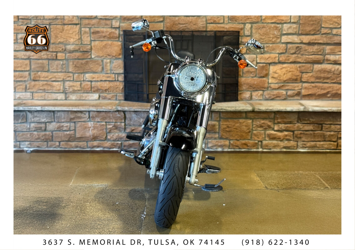 2012 Harley-Davidson Switchback Vivid Black - Photo 2