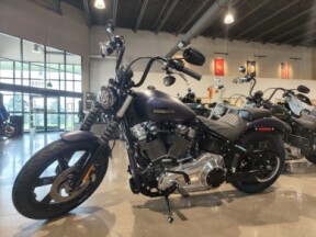 2025 Harley-Davidson® Street Bob® Purple Abyss Denim w/Cast Wheels thumb 3