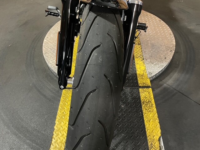 Harley-Davidson Breakout 117 2024 FXBR VIVID BLACK - Photo 5