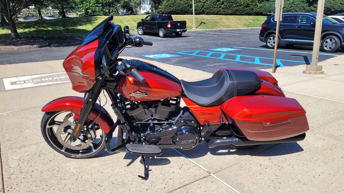 2025 Harley-Davidson Street Glide - Photo 3