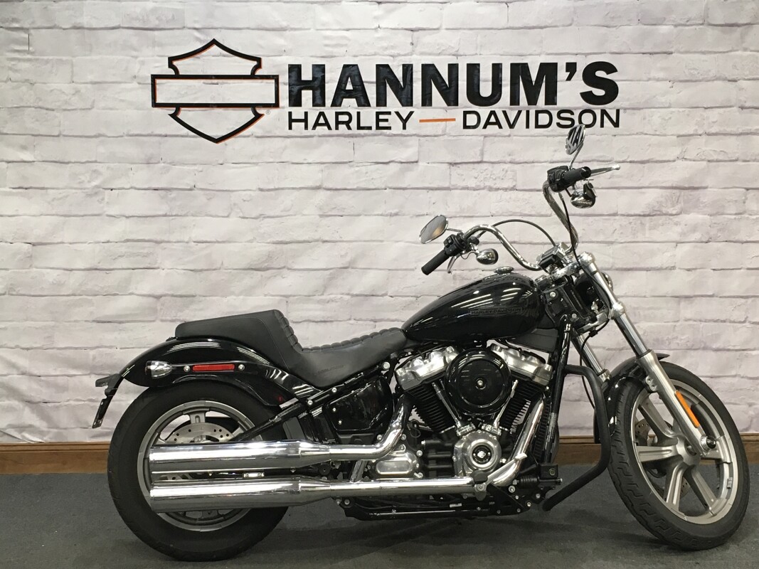2025 Harley-Davidson Street Bob Vivid Black FXBB | Hannum's