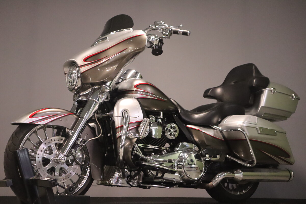 2019 Harley-Davidson Street Glide FLHX - Photo 4