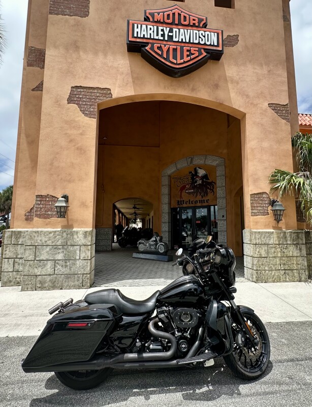 Street Glide Special w/ 124 ci Engine!
