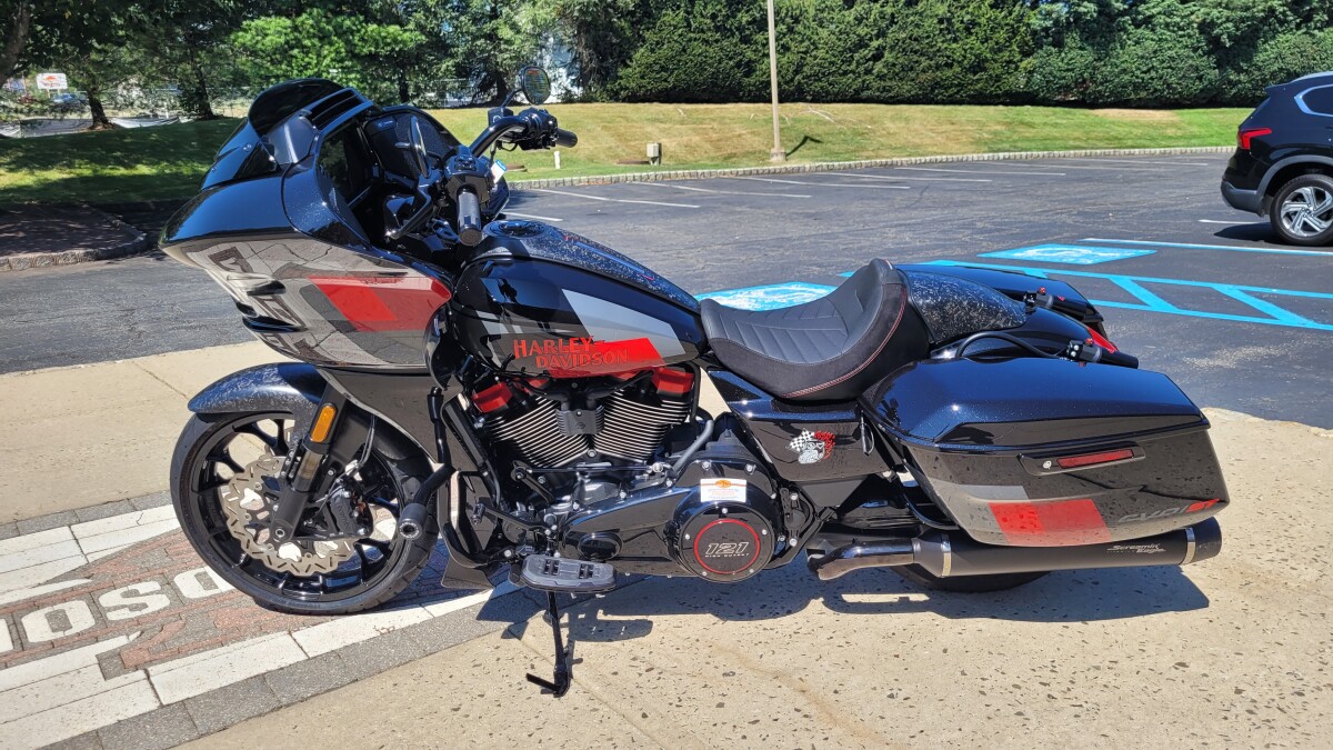 2025 Harley-Davidson CVO Road Glide ST - Photo 4
