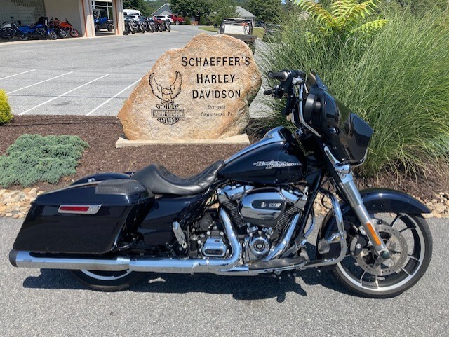 2020 Harley-Davidson Street Glide FLHX Midnight Blue