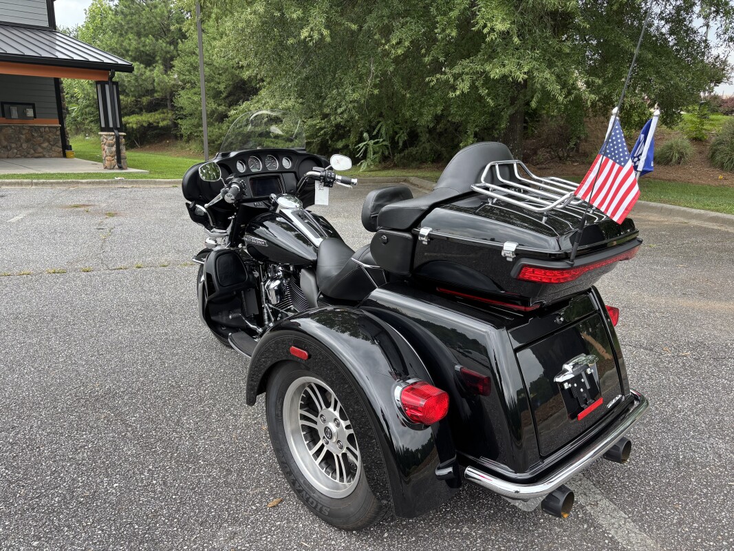 2020 Harley-Davidson Tri Glide Ultra - Photo 2
