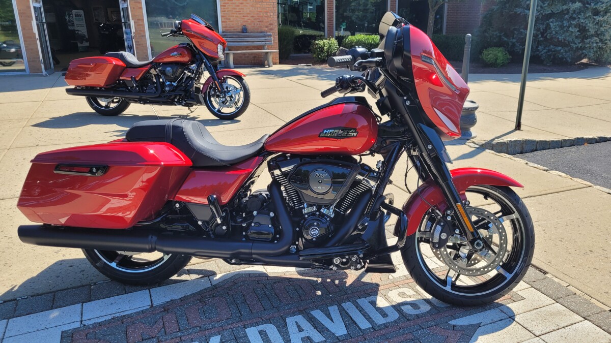 2025 Harley-Davidson Street Glide - Photo 2