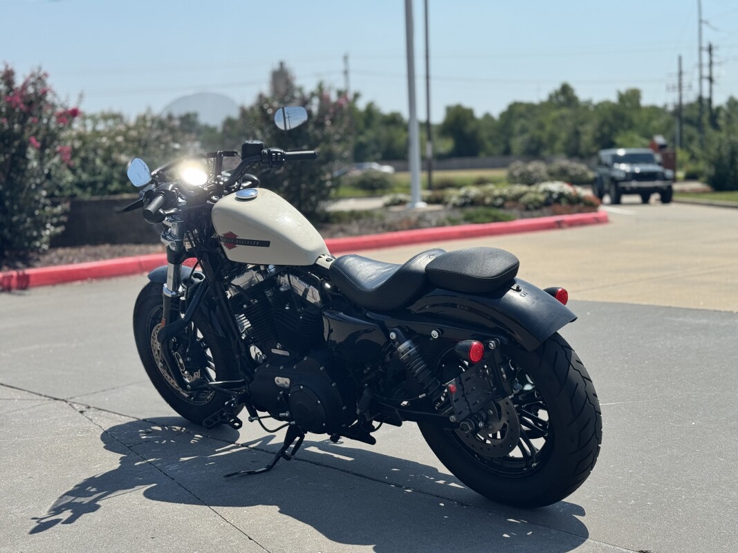 2022 Harley-Davidson Forty-Eight XL1200X White Sand Pearl 406573 - Photo 4