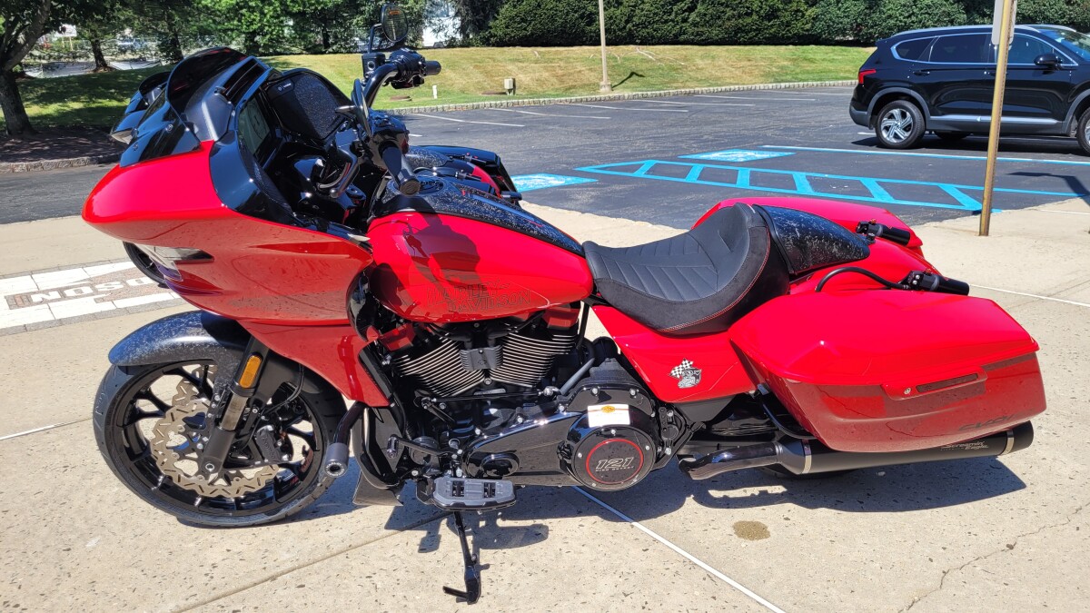 2025 Harley-Davidson CVO Road Glide ST - Photo 4
