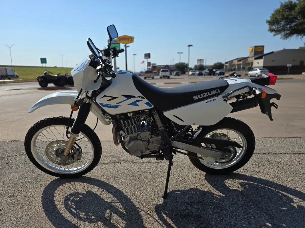 2023 Suzuki DR650S - Photo 5