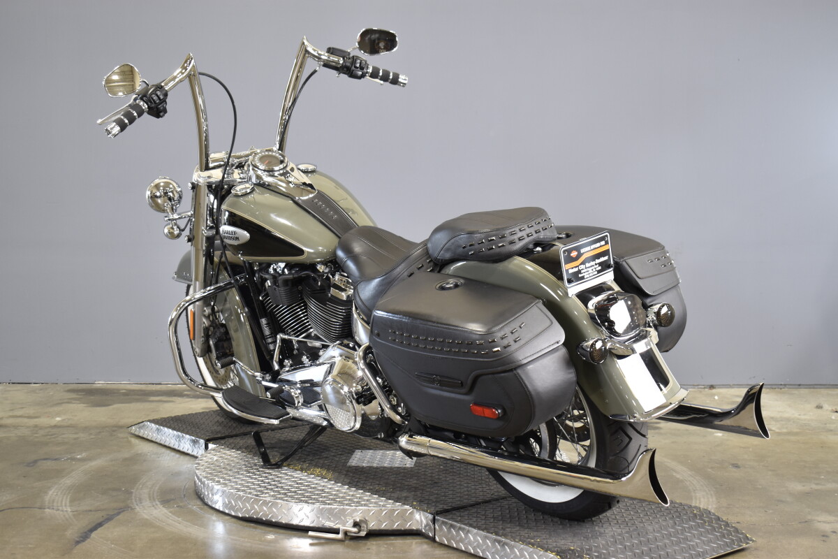 2021 Harley-Davidson Heritage Classic 107 FLHC - Photo 6