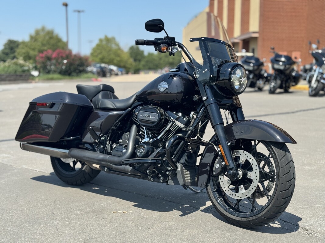 2021 Harley-Davidson Road King Special FLHRXS Vivid Black 601840 - Photo 2