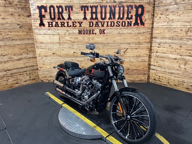 Harley-Davidson Breakout 117 2024 FXBR VIVID BLACK - Photo 3