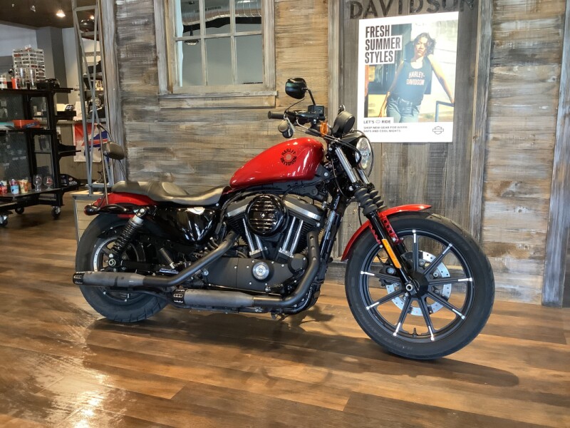 Harley-Davidson® Iron 883™ 2019 XL 883N U110-19 Wicked Red