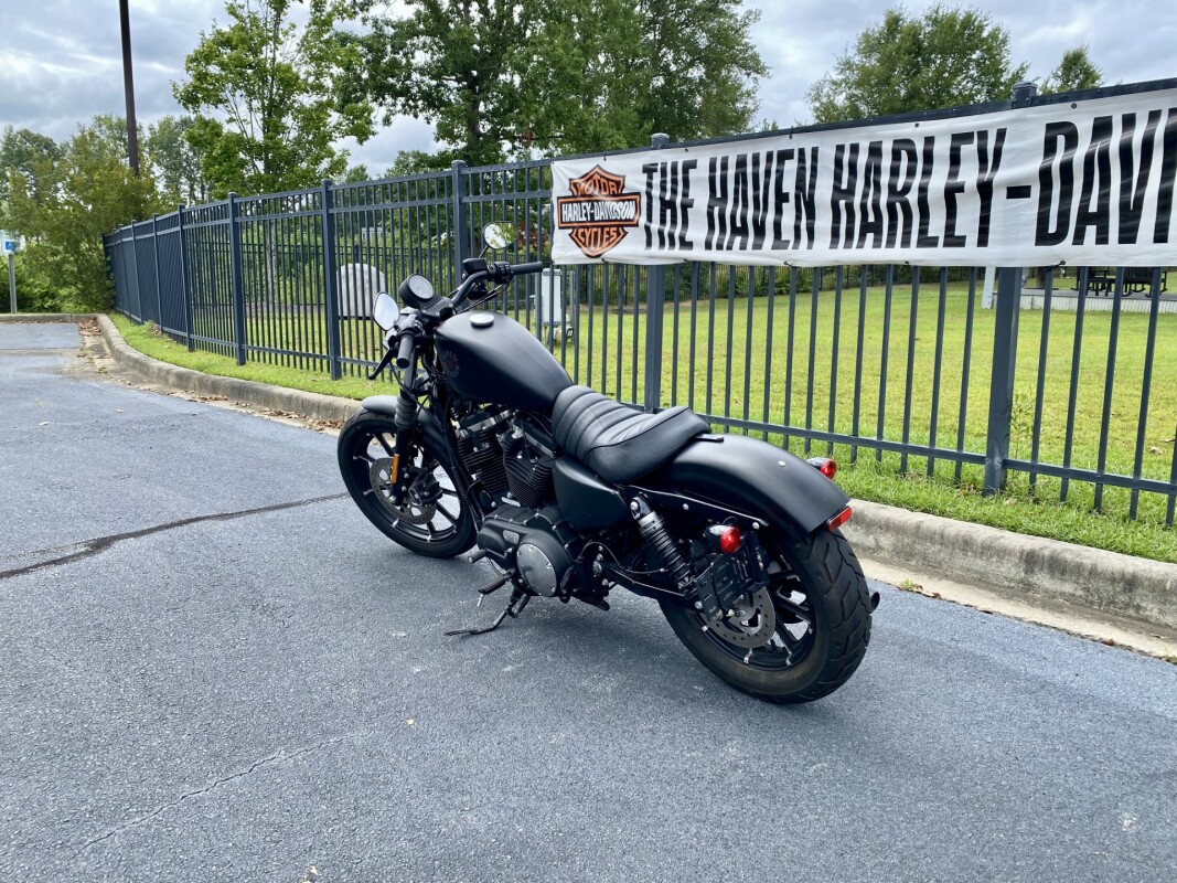 2022 Harley-Davidson Iron 883 Black Denim - Photo 4