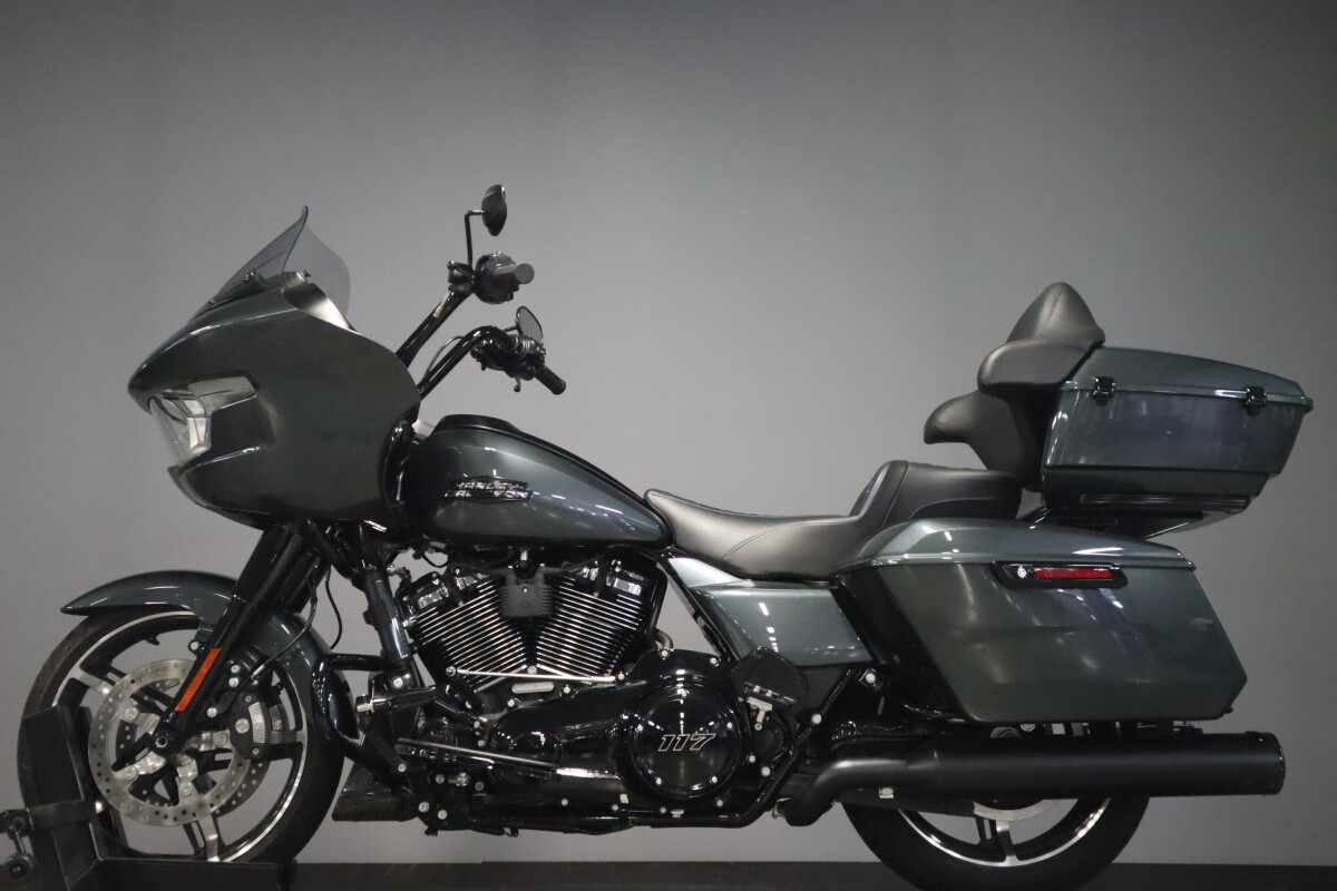 2025 Harley-Davidson Road Glide FLTRX - Photo 5