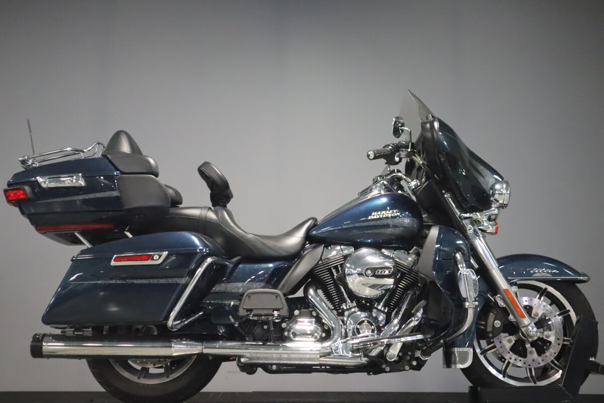 2021 Harley-Davidson® Road Glide® Limited FLTRK | The