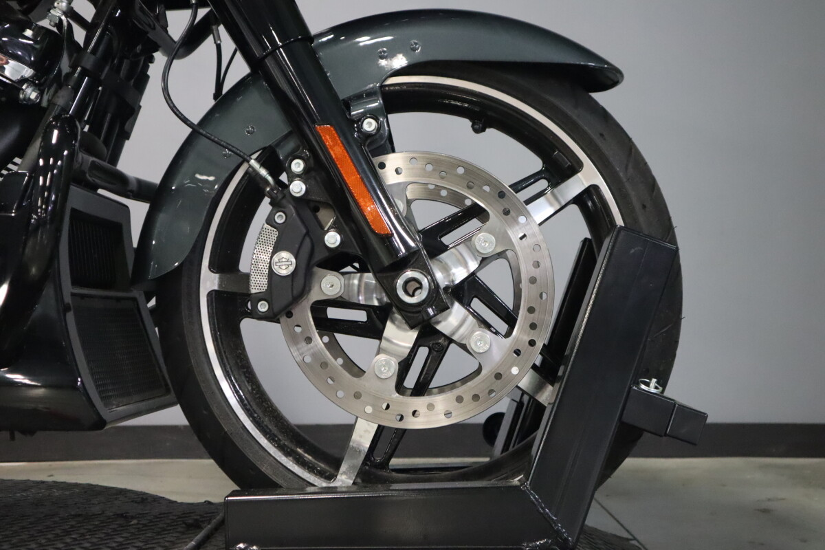 2025 Harley-Davidson Road Glide FLTRX - Photo 9