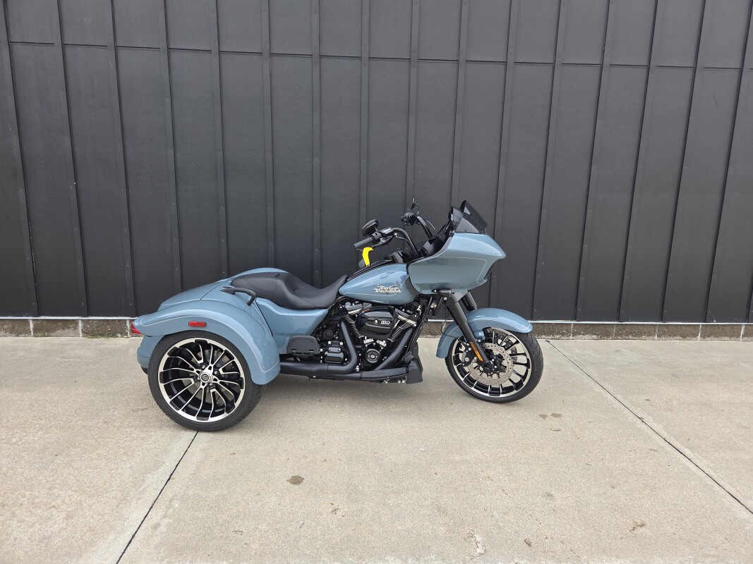 FLTRT 2024 Road Glide 3 - Photo 7