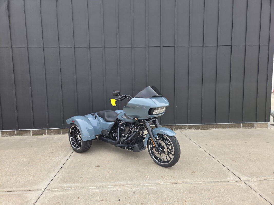 FLTRT 2024 Road Glide 3 - Photo 6