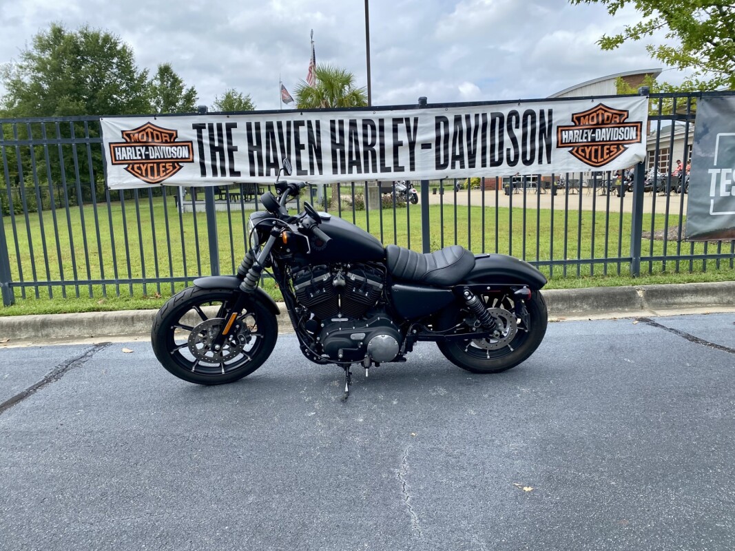 2022 Harley-Davidson Iron 883 Black Denim - Photo 2