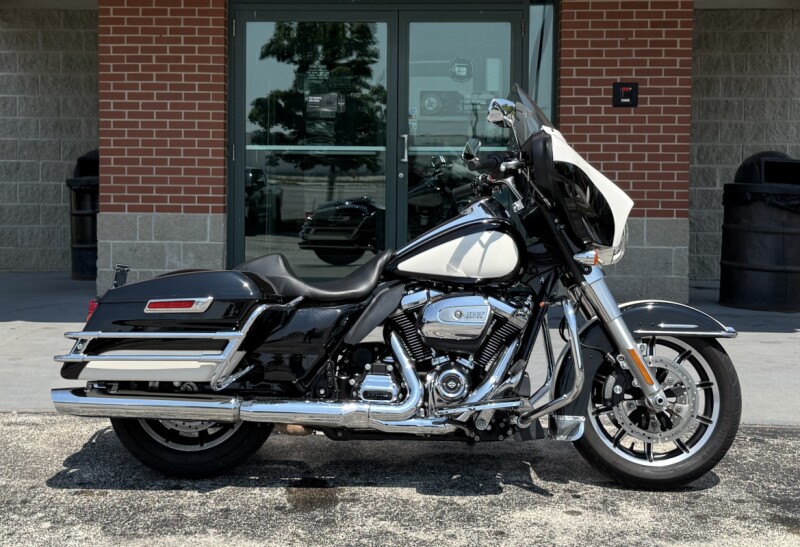 2017 HARLEY DAVIDSON FLHTP BLK/WHT