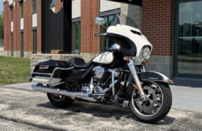 2017 HARLEY DAVIDSON FLHTP BLK/WHT thumb 3