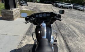 2017 HARLEY DAVIDSON FLHTP BLK/WHT thumb 0