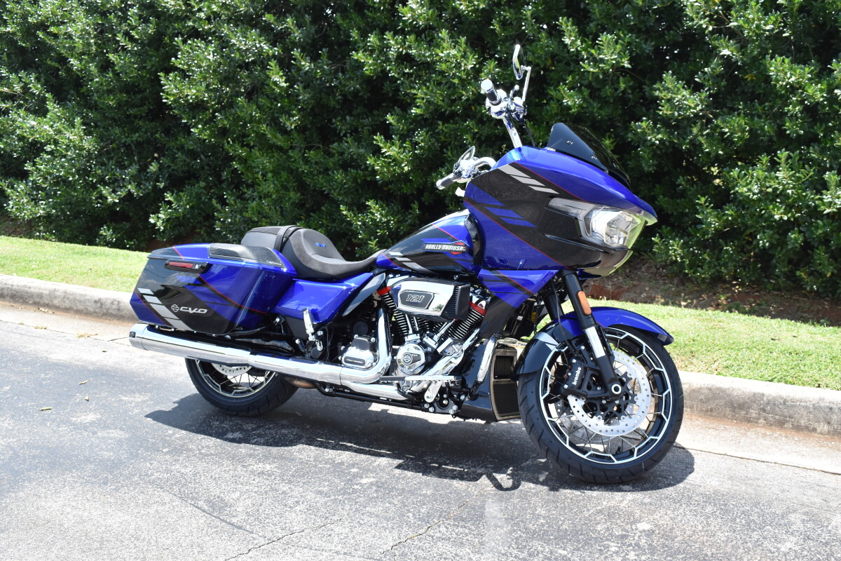 2025 CVO Road Glide – Custom Luxury Ride - Photo 2