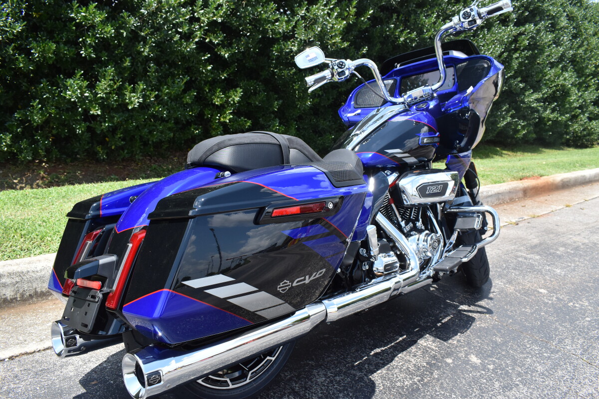 2025 CVO Road Glide – Custom Luxury Ride - Photo 8