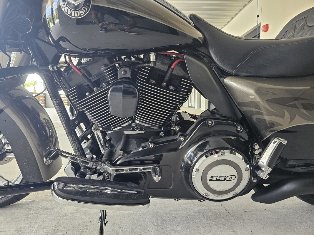 2014 Harley-Davidson CVO Road King - Photo 7