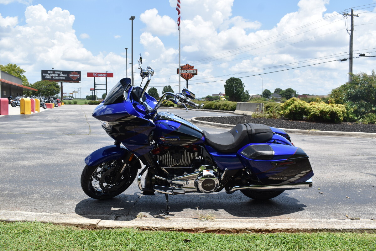 2025 CVO Road Glide – Custom Luxury Ride - Photo 5