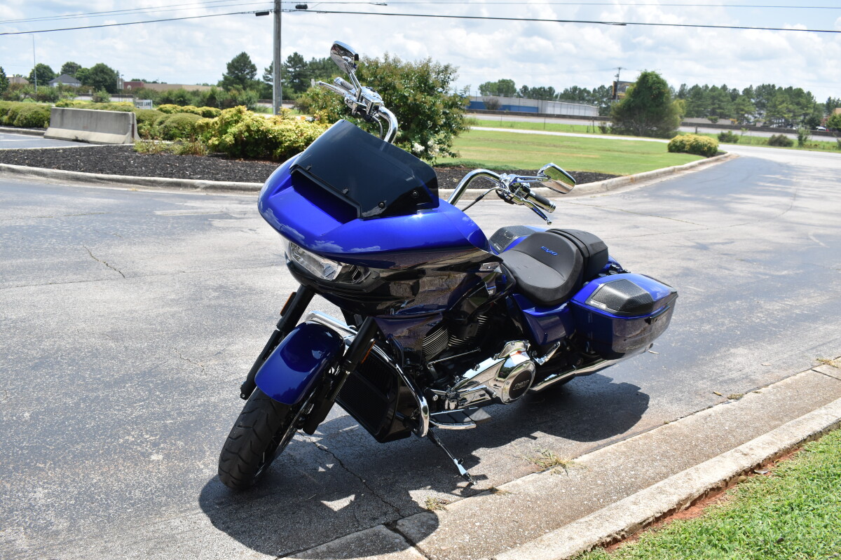 2025 CVO Road Glide – Custom Luxury Ride - Photo 4