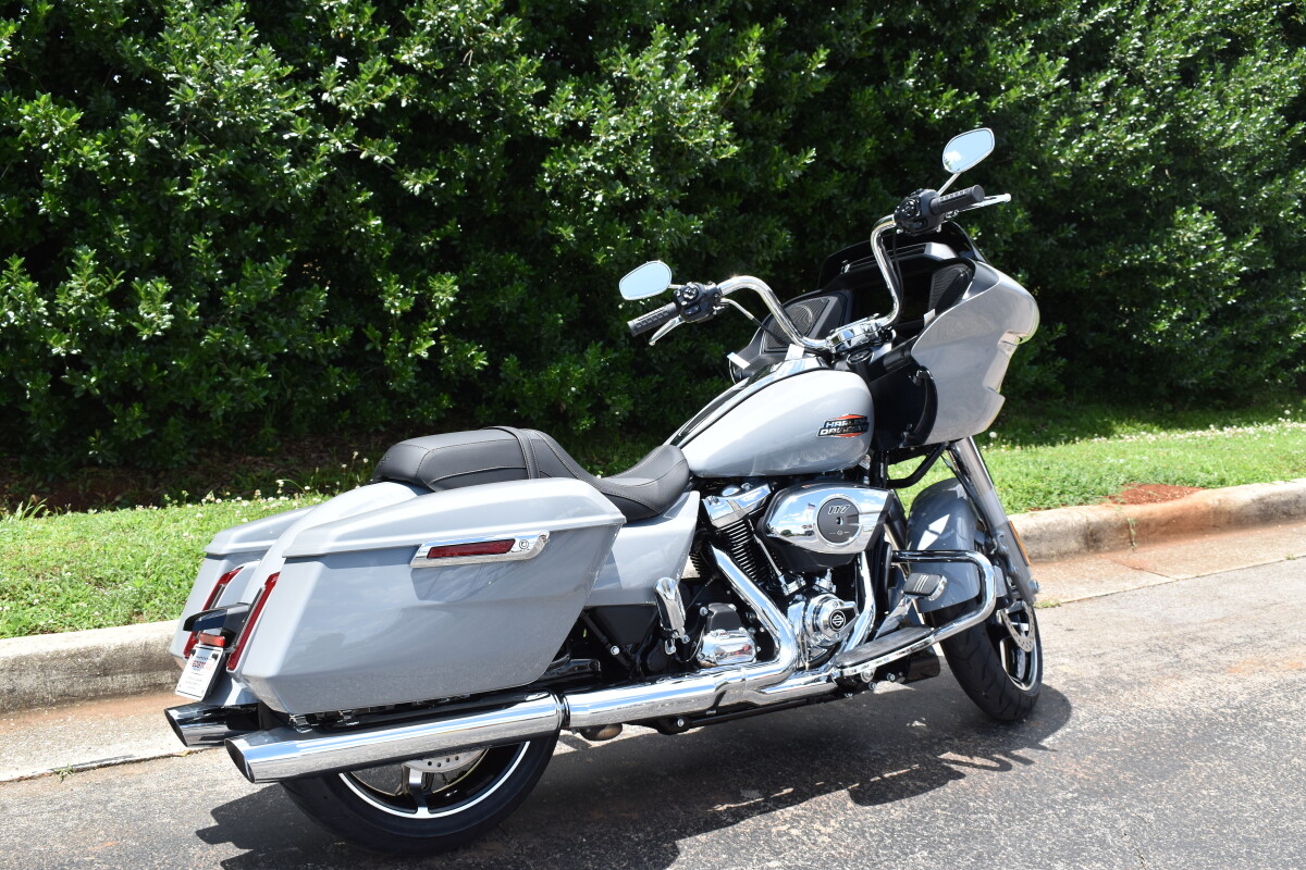 2025 Road Glide – Shark Nose Touring Icon - Photo 8