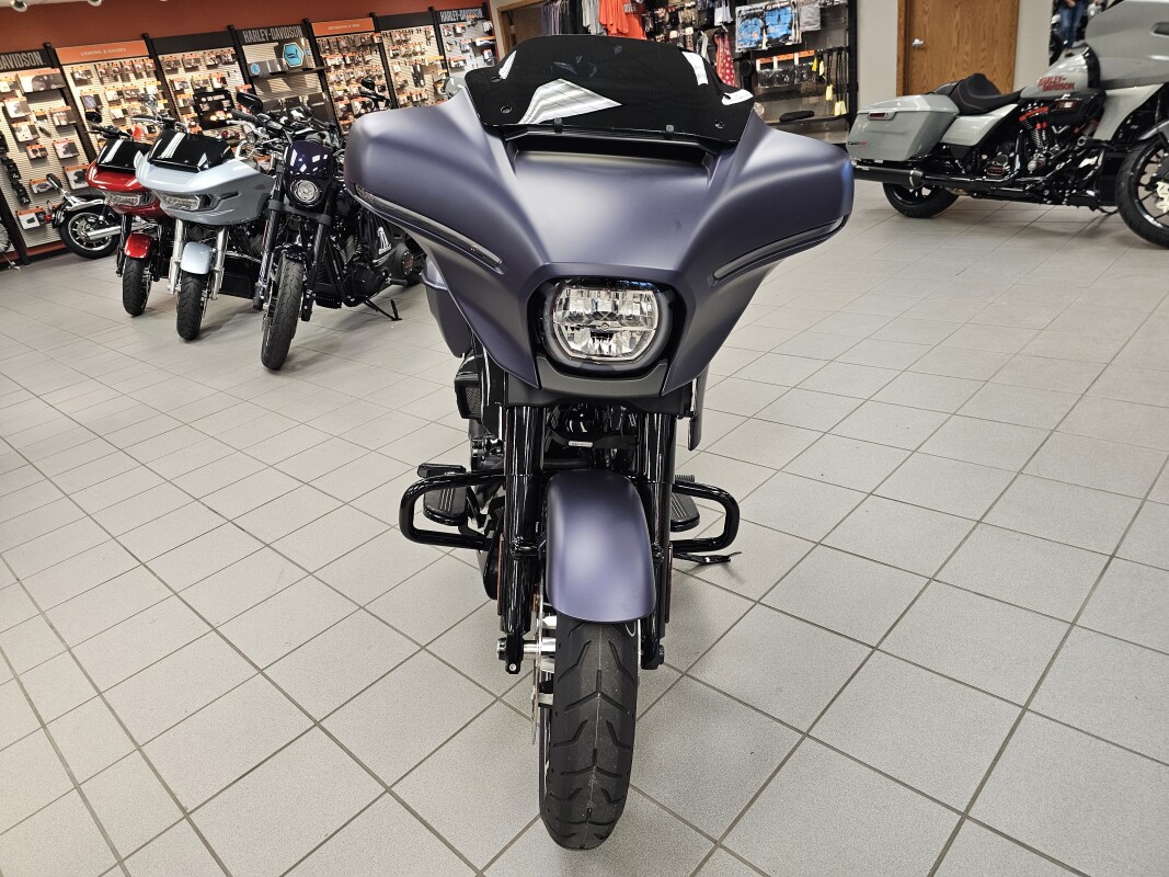 FLHX 2025 Street Glide - Photo 3