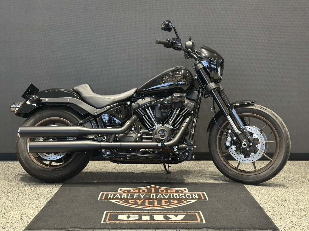 FXLRSローライダーＳ.FXLRSTローライダーST純正ホイル 23 FXLRST Softail LowRider ST ローライダーSTのホイール塗装