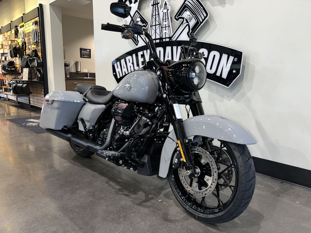 2025 Harley-Davidson Road King Special FLHRXS - $29,499 - Photo 2