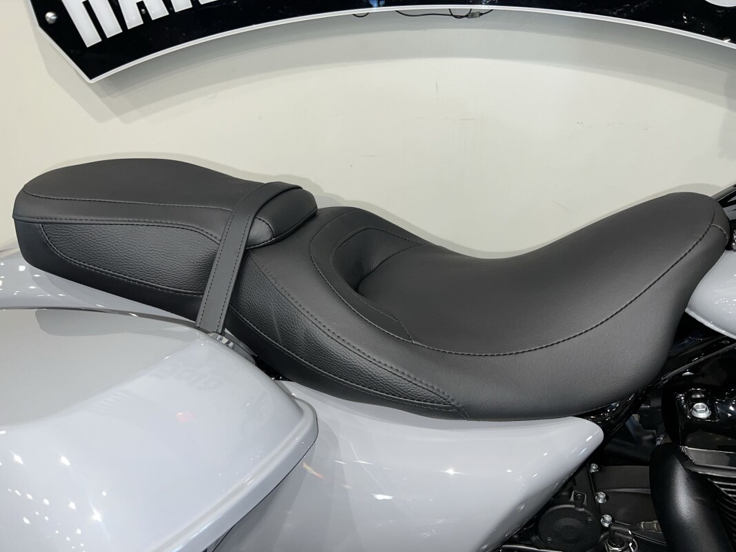 2025 Harley-Davidson Road King Special FLHRXS - $29,499 - Photo 6