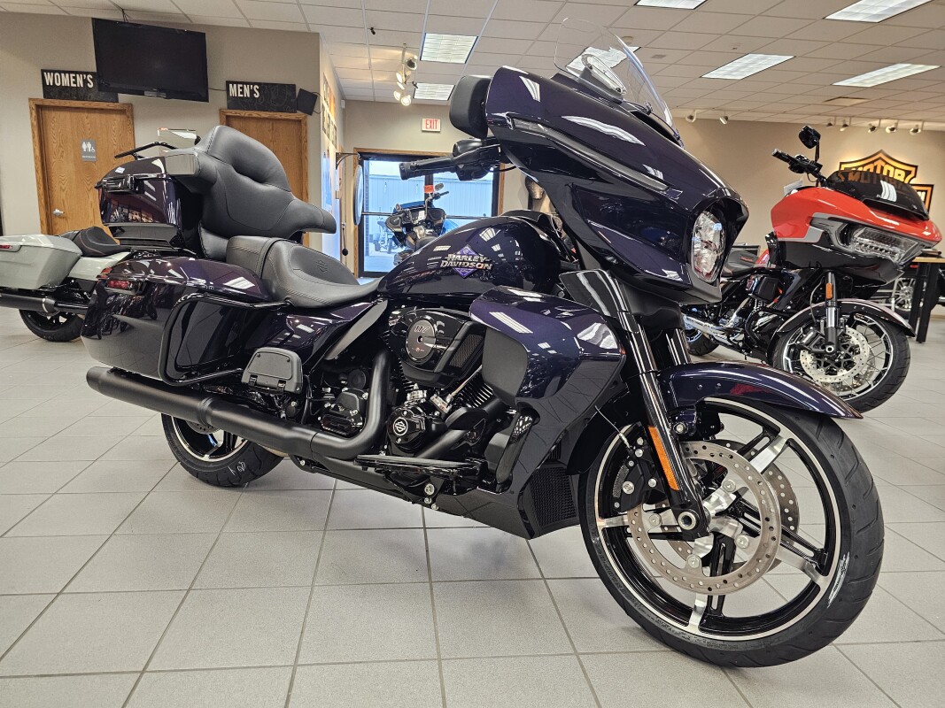 FLHXU 2025 Street Glide Ultra - Photo 2