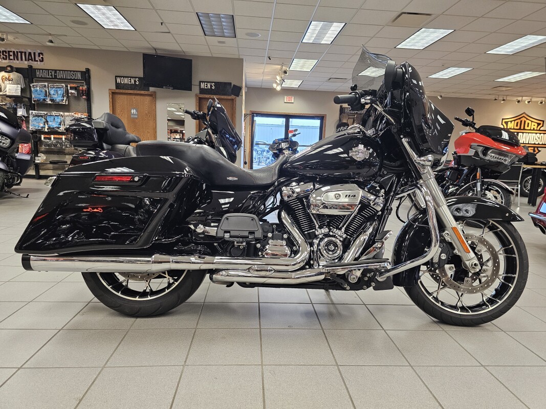 FLHXS 2023 Street Glide Special