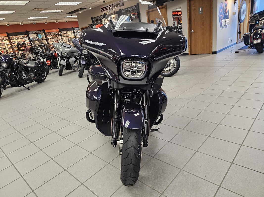 FLHXU 2025 Street Glide Ultra - Photo 3
