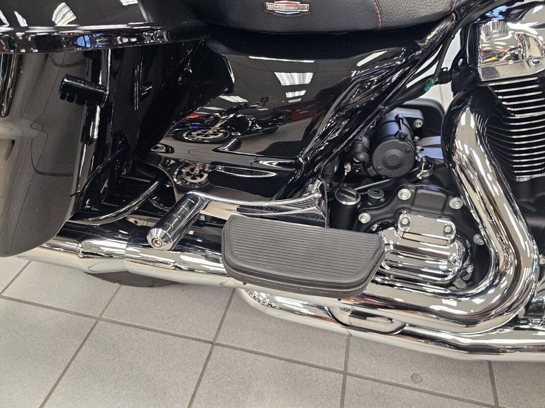 FLHXS 2023 Street Glide Special - Photo 10