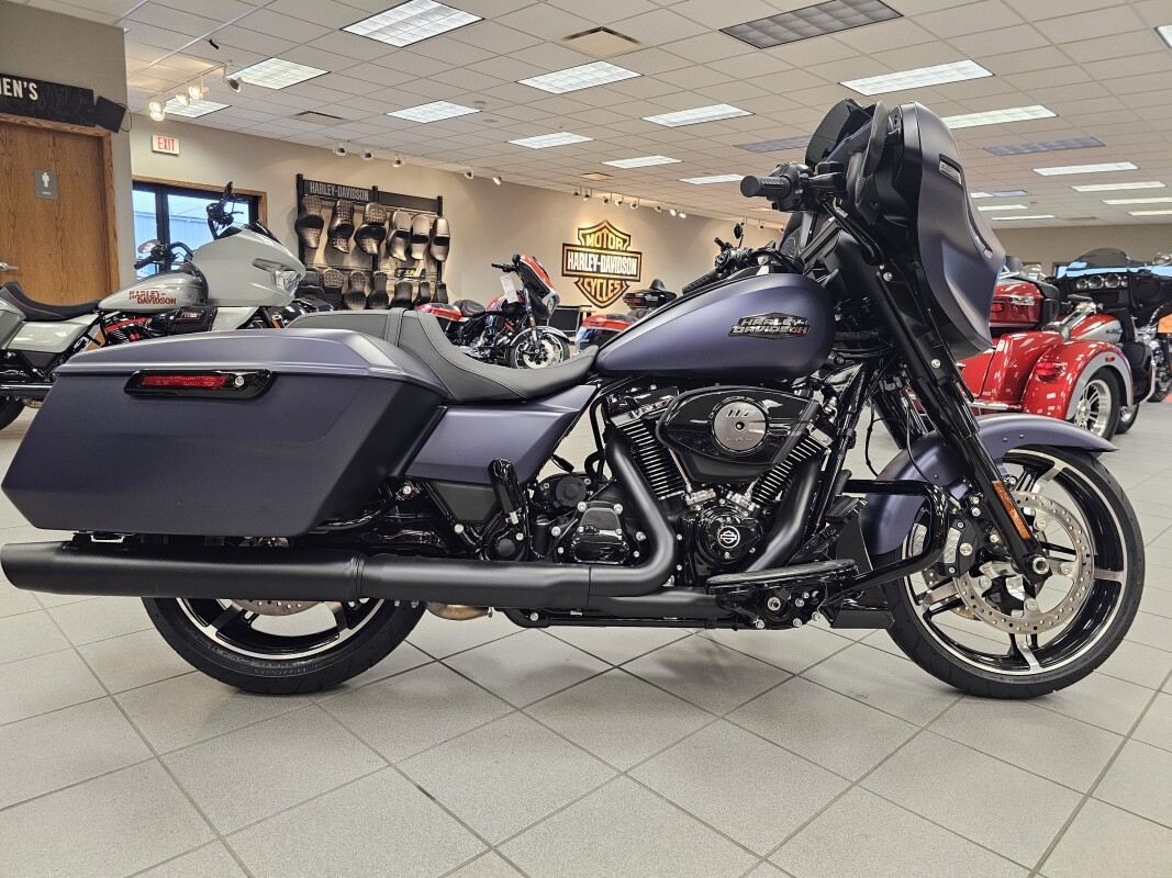 FLHX 2025 Street Glide