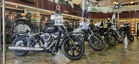 US三軒茶屋　即完 ハーレーダビットソン 総柄　ハット アス US三軒茶屋 即完 ハーレーダビットソン 総柄 ハット アス - メルカリ