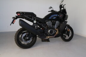 2022 Harley-Davidson® Pan America™ 1250 Special Black thumb 3