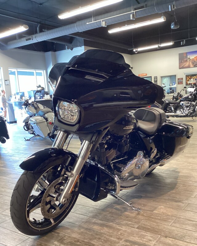 FLHX 2024 Street Glide - Photo 6