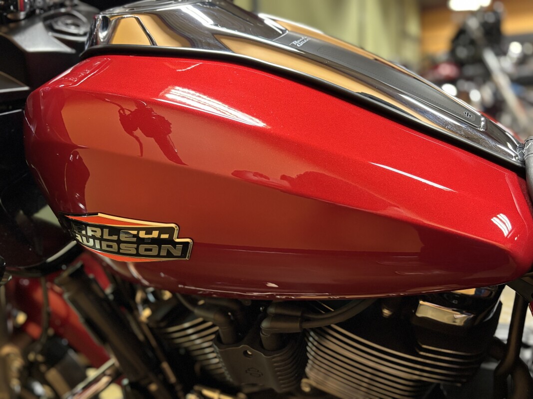 FLTRX 2025 Road Glide - Photo 9
